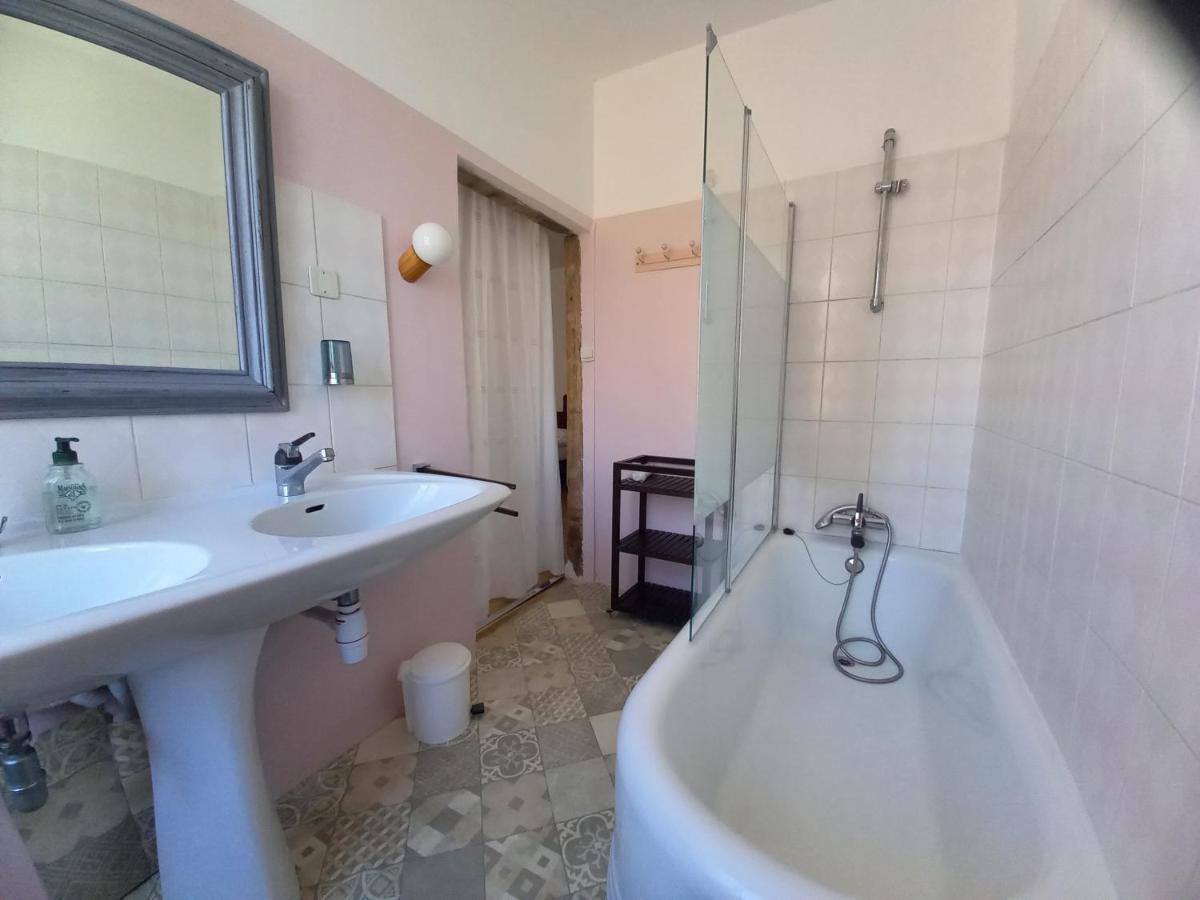 Maison Violette En Berry Aigurande Dış mekan fotoğraf