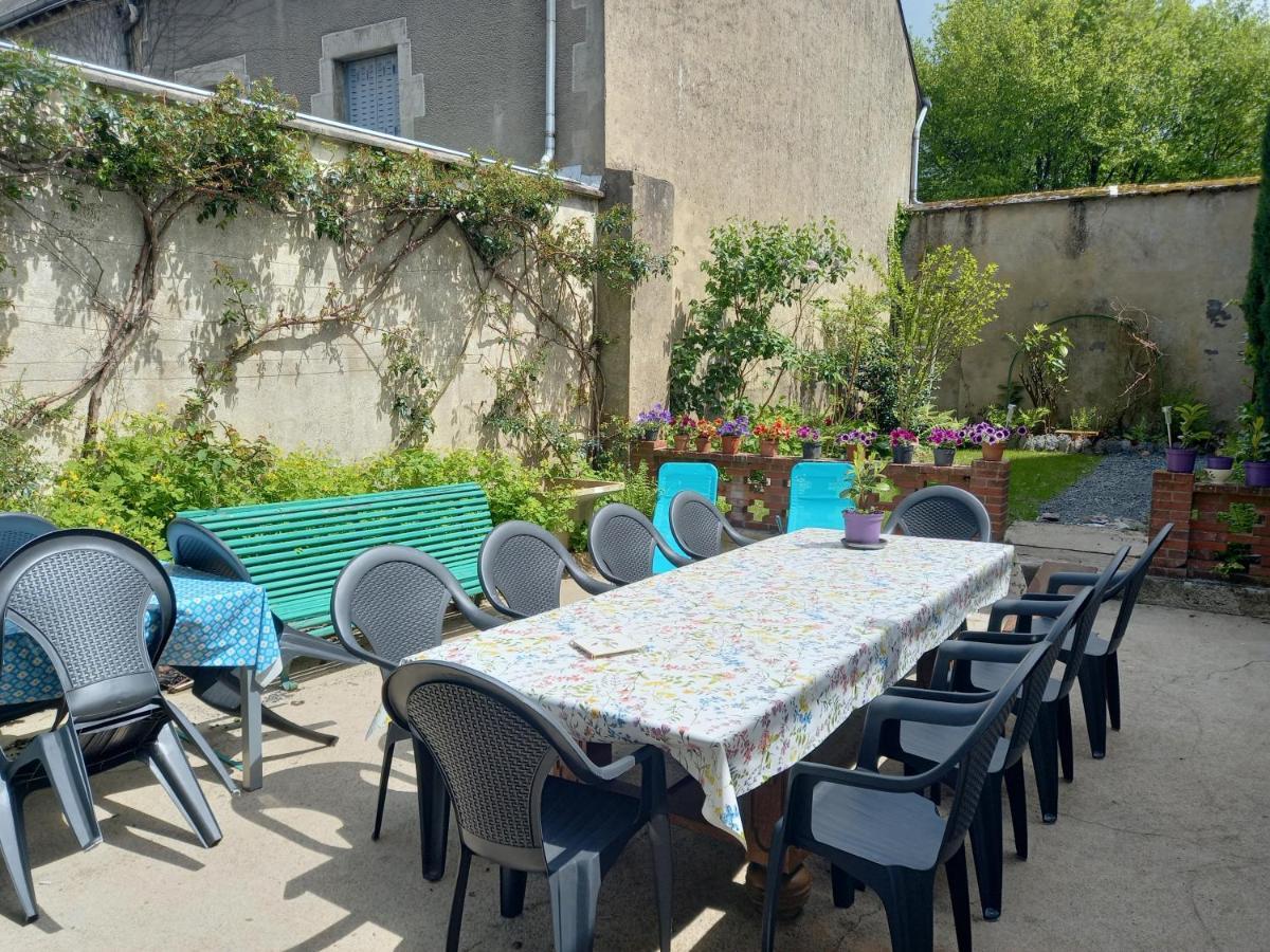 Maison Violette En Berry Aigurande Dış mekan fotoğraf